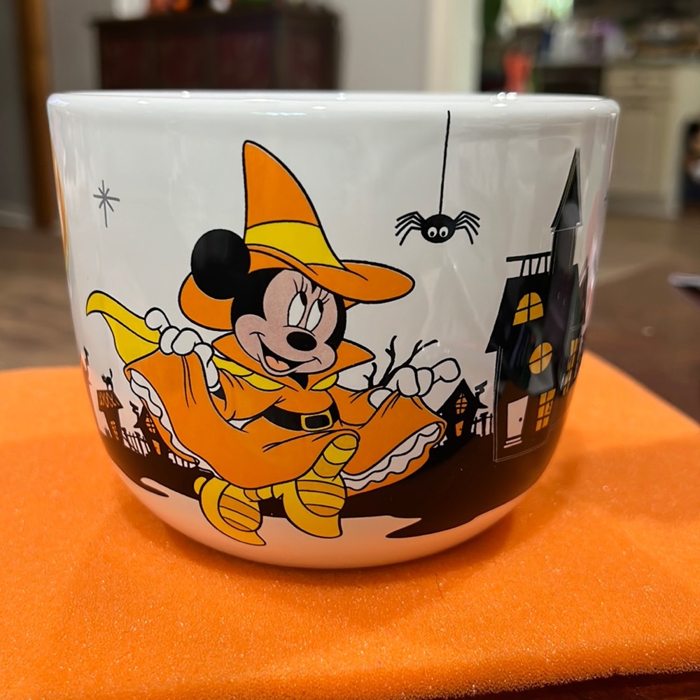 Disney Halloween Mickey Minnie Bowl